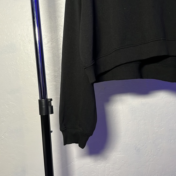 H&M - XXL Black Crew Neck Crop Sweater - Picture 3 of 7